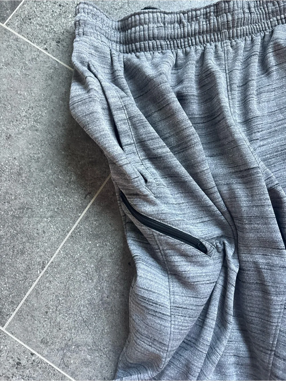 Nike lightweight joggers